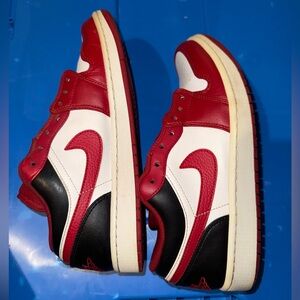 Nike air jordan 1 low sneakers